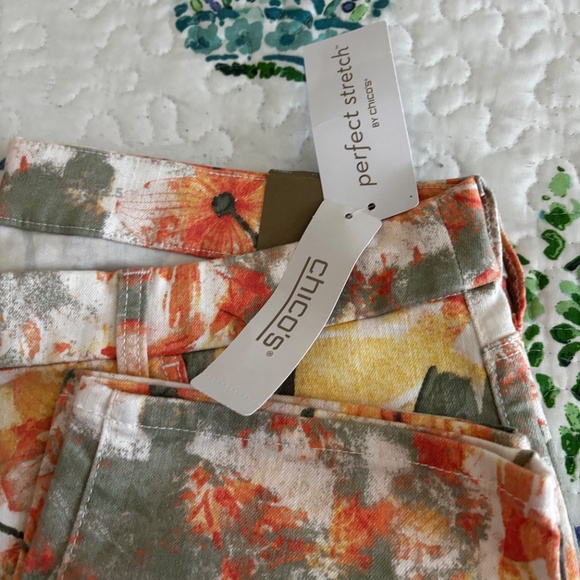 Chico’s Perfect Stretch Jeans~14 - Picture 3 of 9